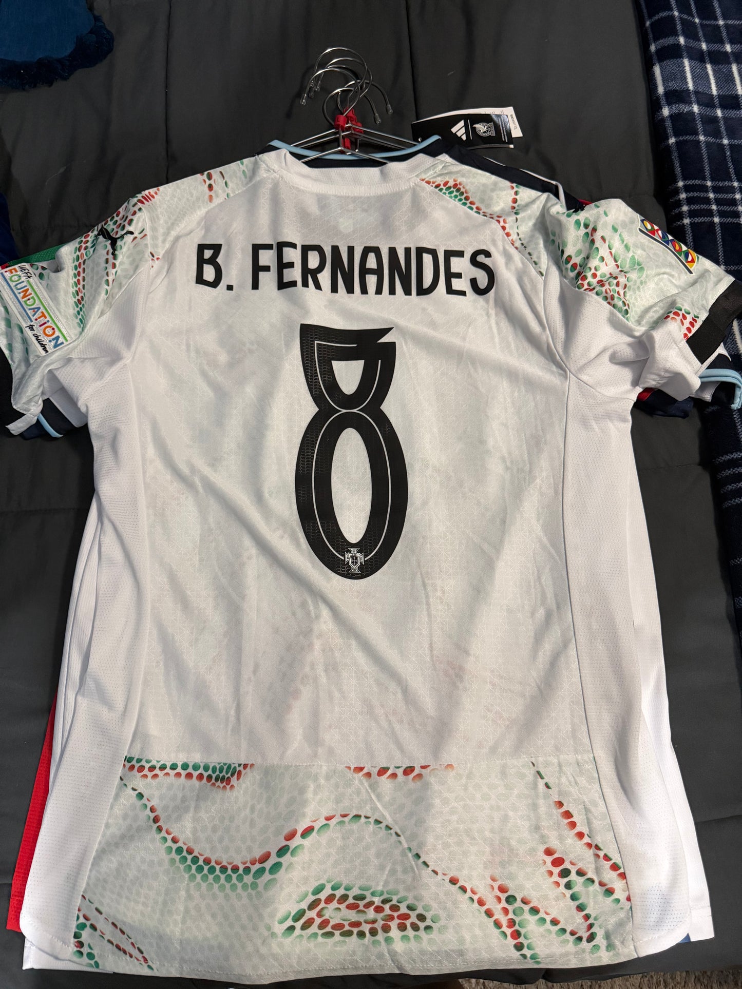 Portugal 2025 Away Player Version Jersey - B. Fernandes #8 - Size: Large