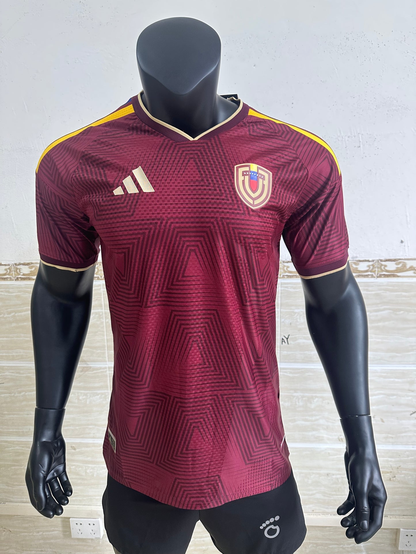 Venezuela 2026 World Cup Home Jersey (Player, Short Sleeve)