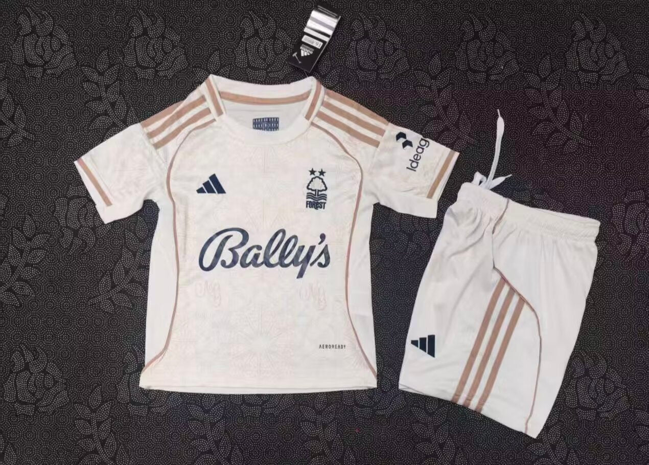 Nottingham Forest Away Jersey Kids Set