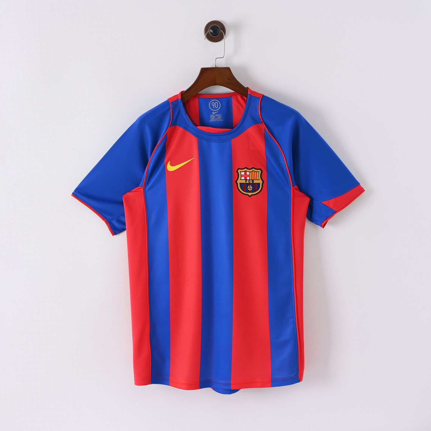 FC Barcelona 04/05 Retro Jersey - Short Sleeve