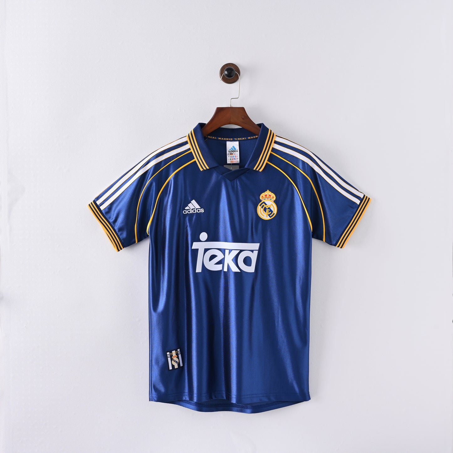 Real Madrid 3rd 98-00 Retro Jersey - Short Sleeve