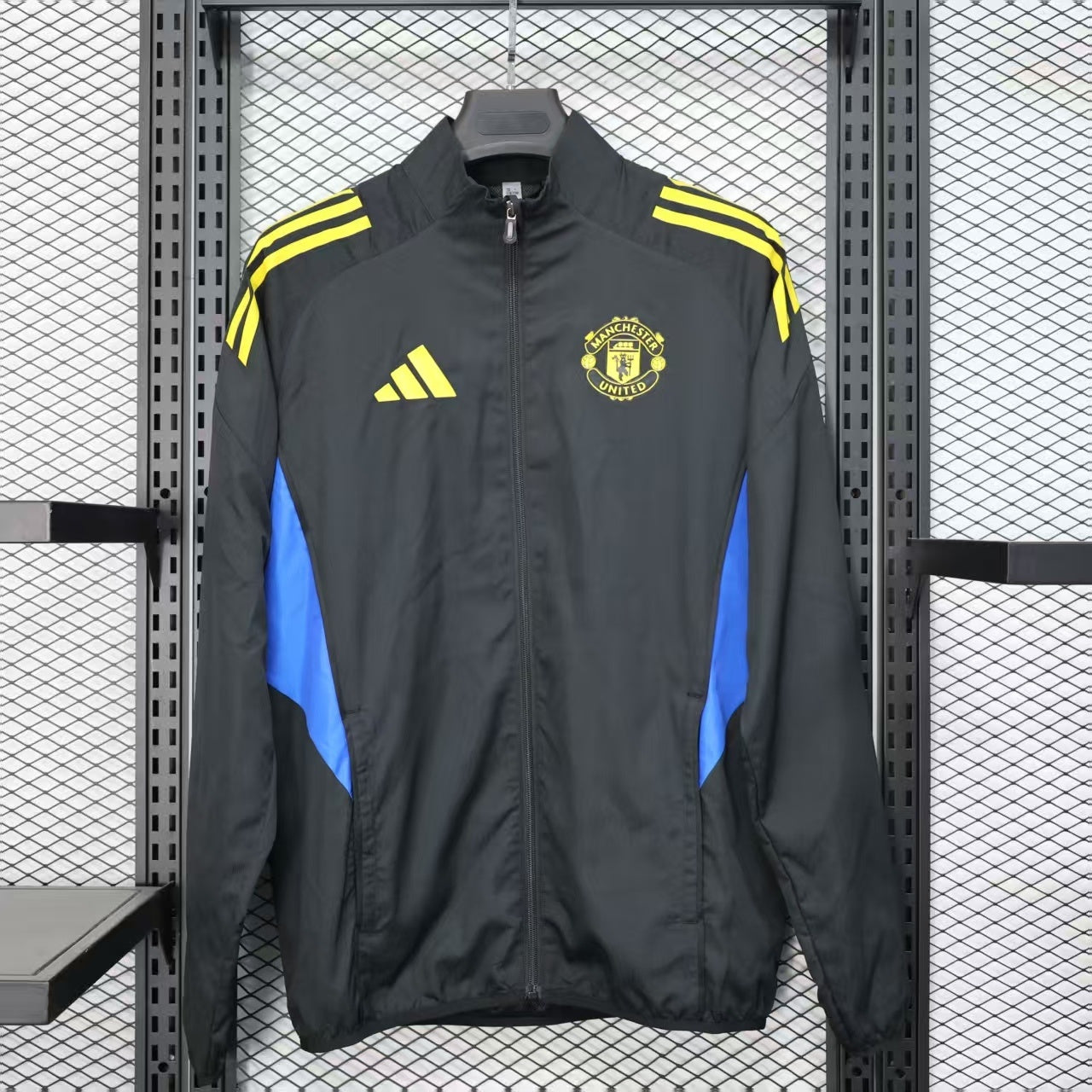 Manchester United 25/26 Black Windbreaker