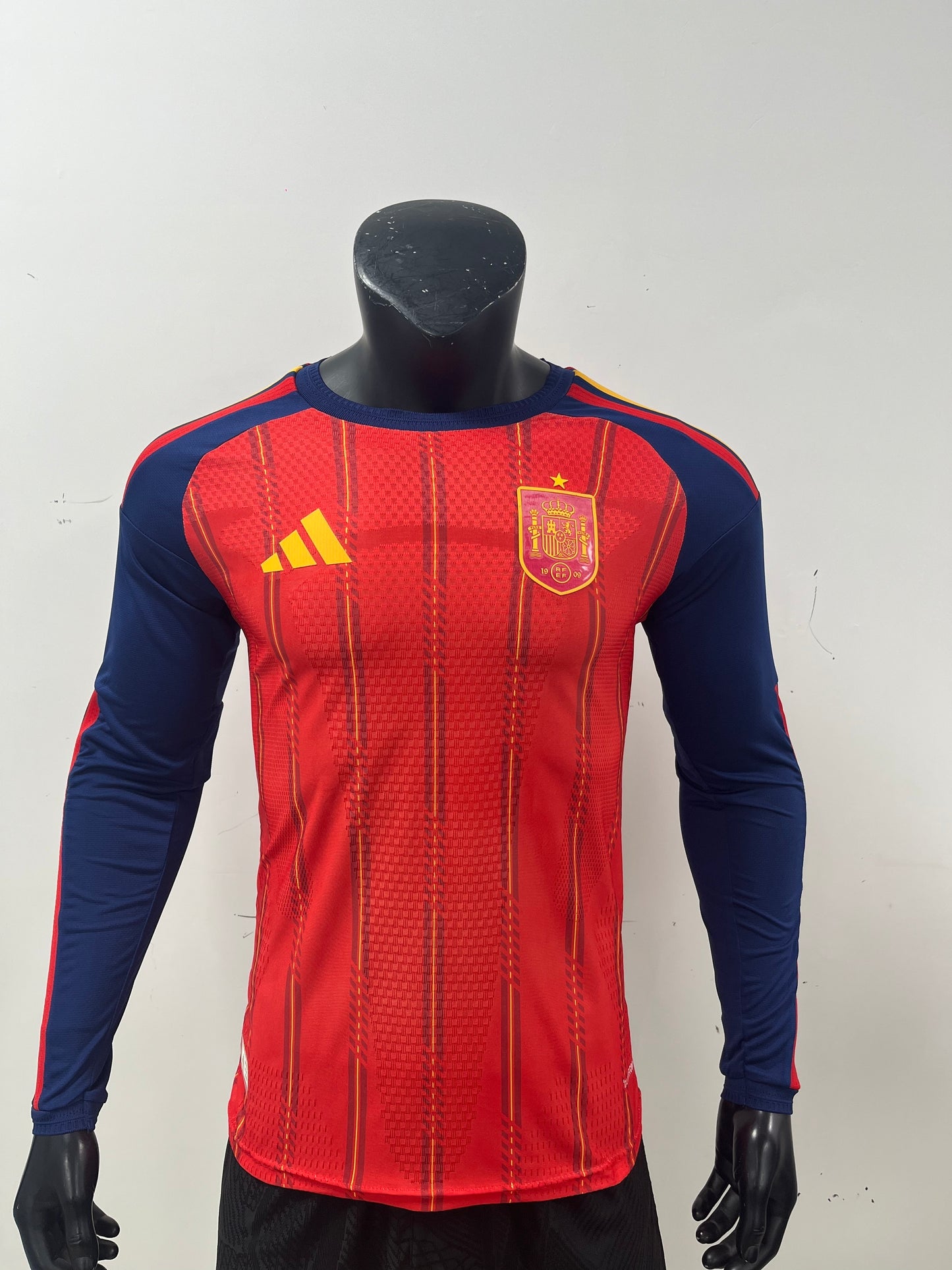 Spain 2026 World Cup Home Jersey (Player, Long Sleeve)