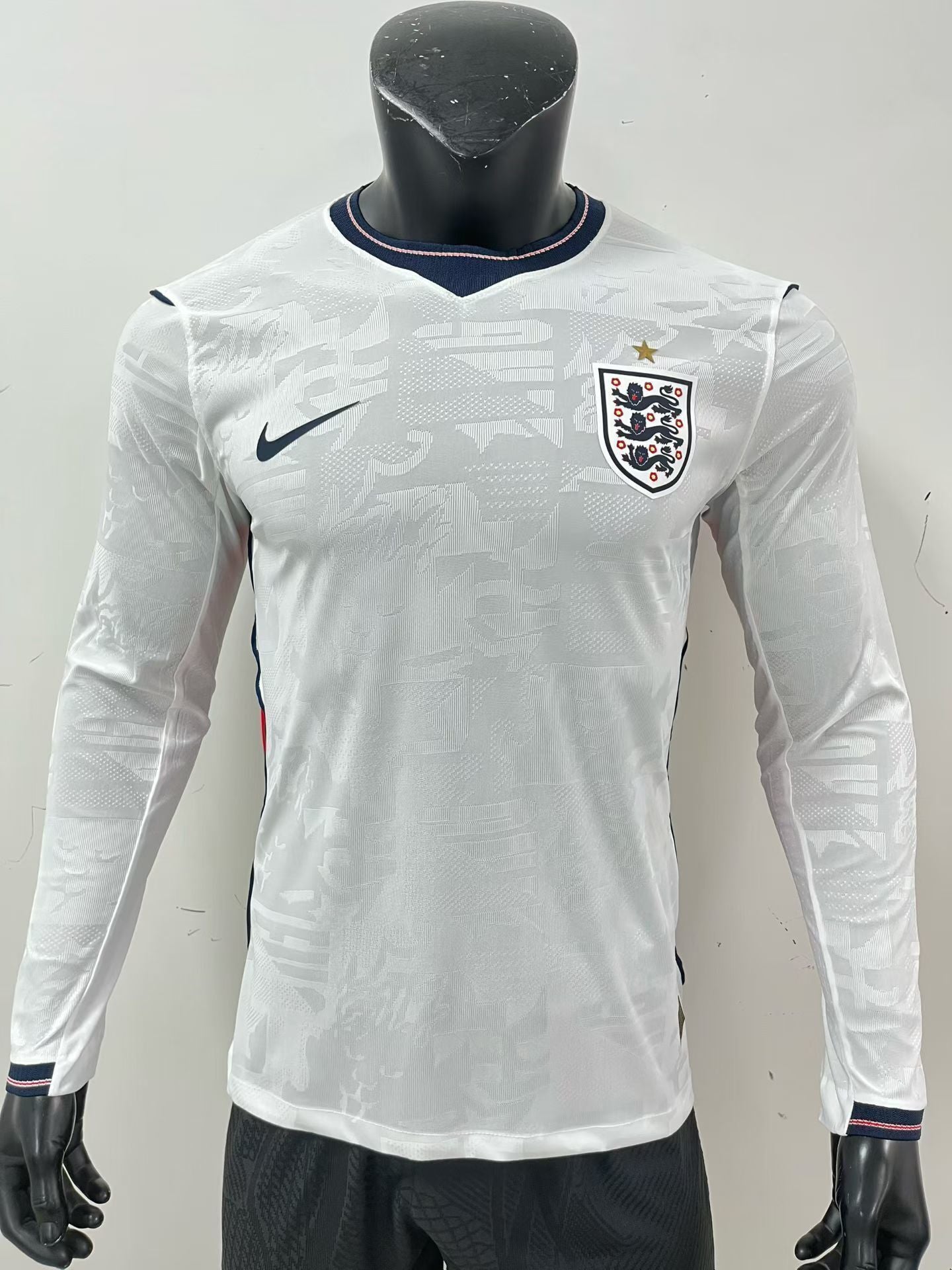 England 2026 World Cup Home Jersey (Player, Long Sleeve)
