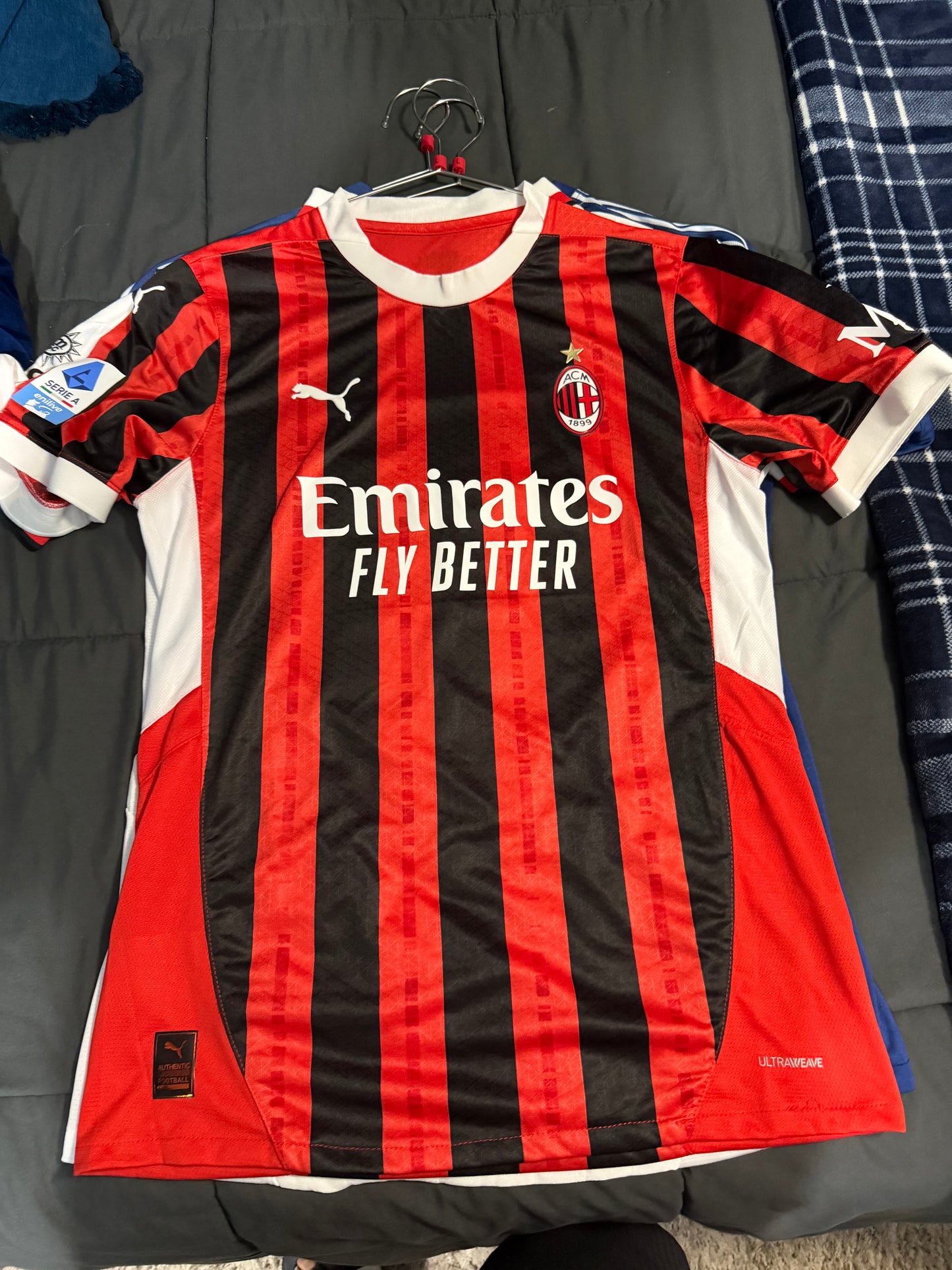 AC Milan Home 24/25 Player Version Jersey - Pulisic #11 - Size: Large