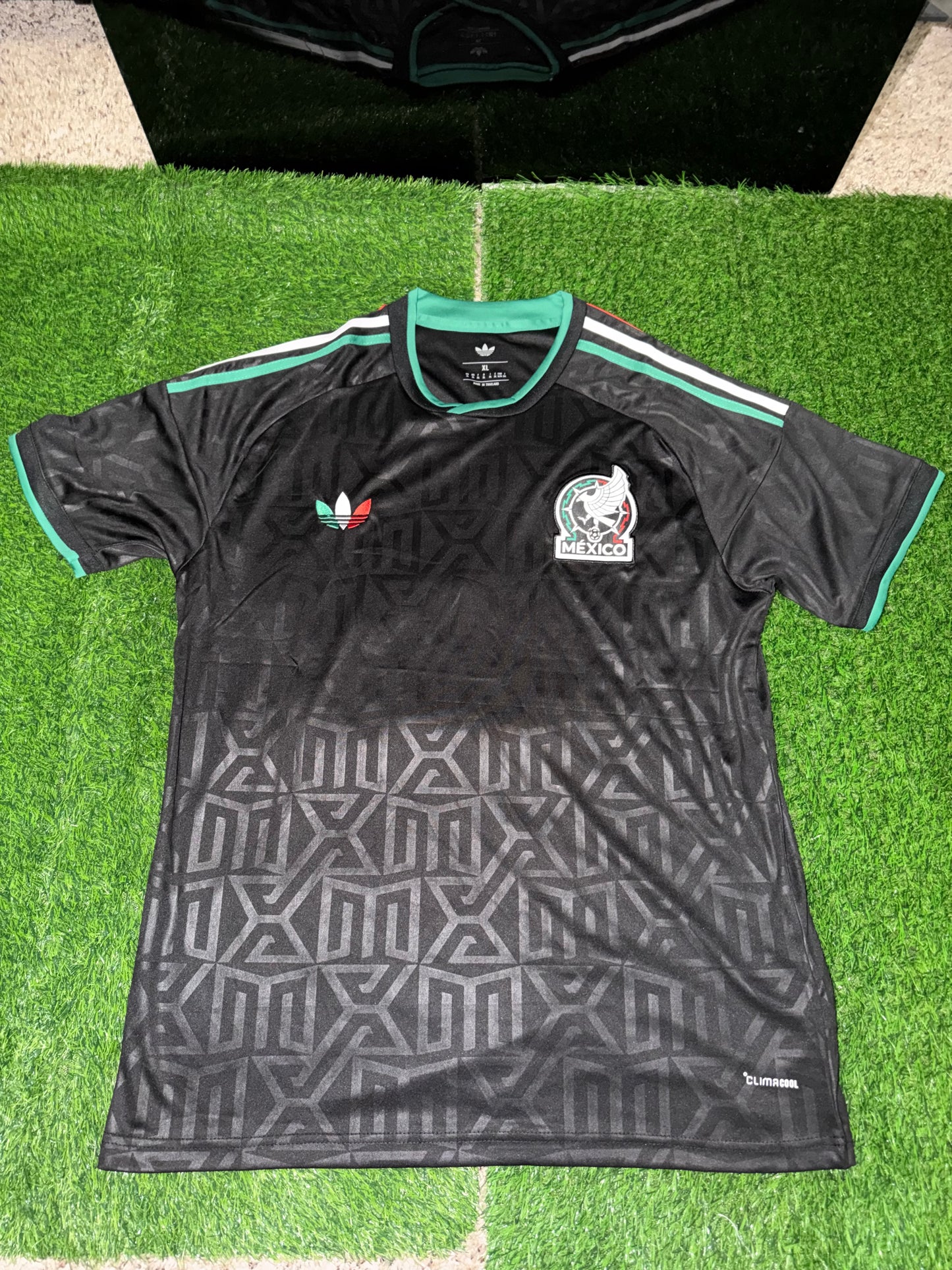Mexico WC 2026 3rd Stadium Jersey Size: XL (Ready to Ship)