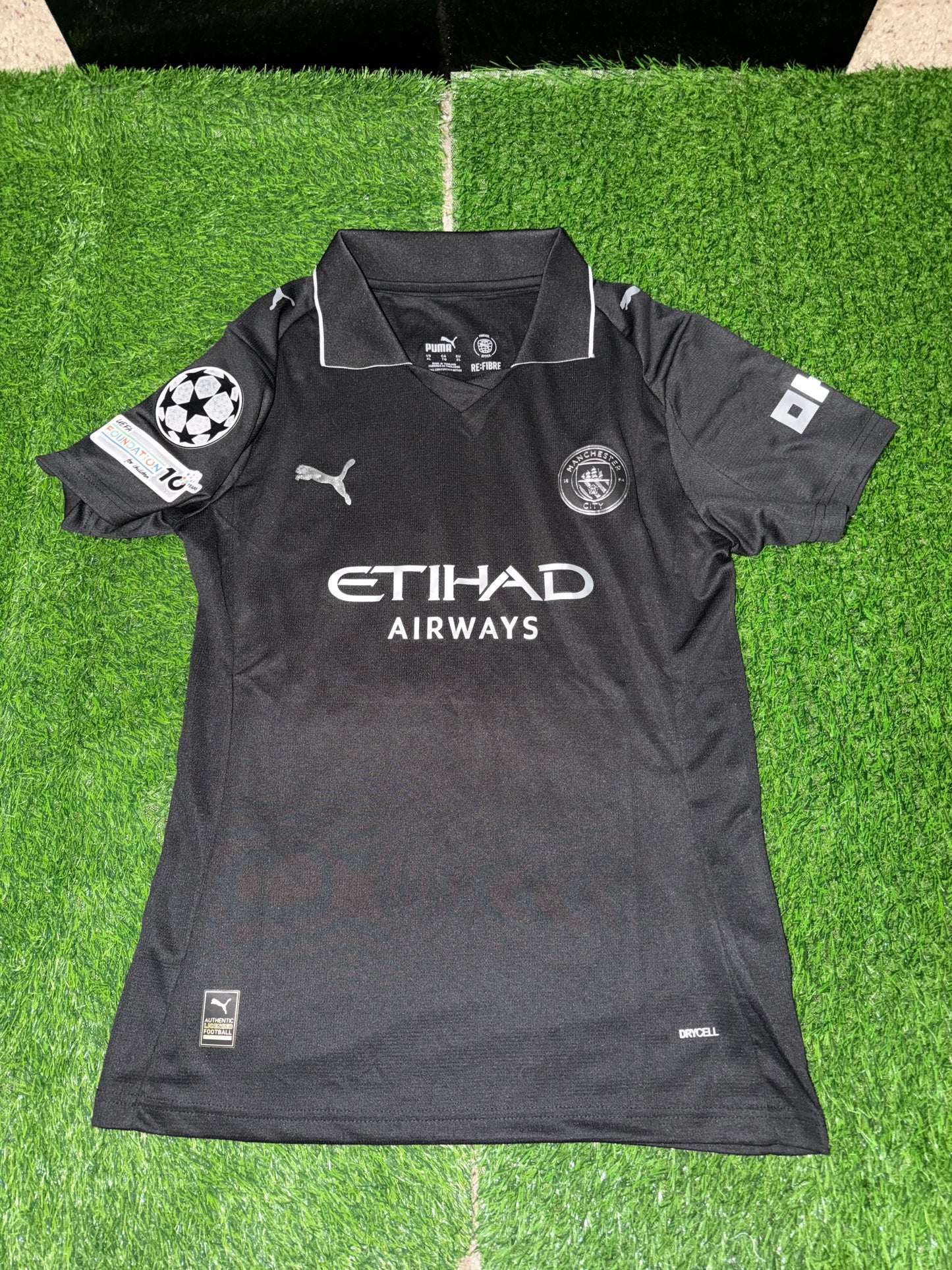 Manchester City Away Women’s Jersey Size: XL (Ready to Ship)