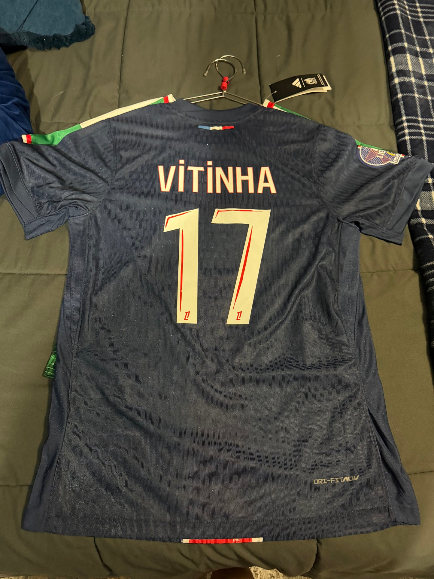 PSG Home 24/25 Player Version Jersey - Vitinha #17 - Size: Large