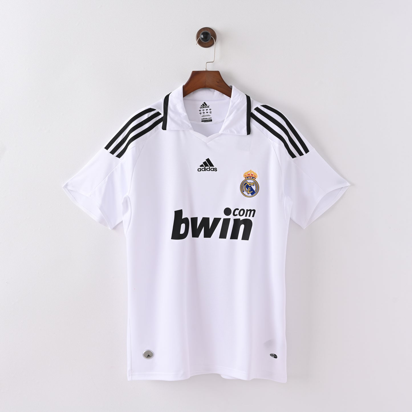 Real Madrid Home 08/09 Retro Jersey - Short Sleeve
