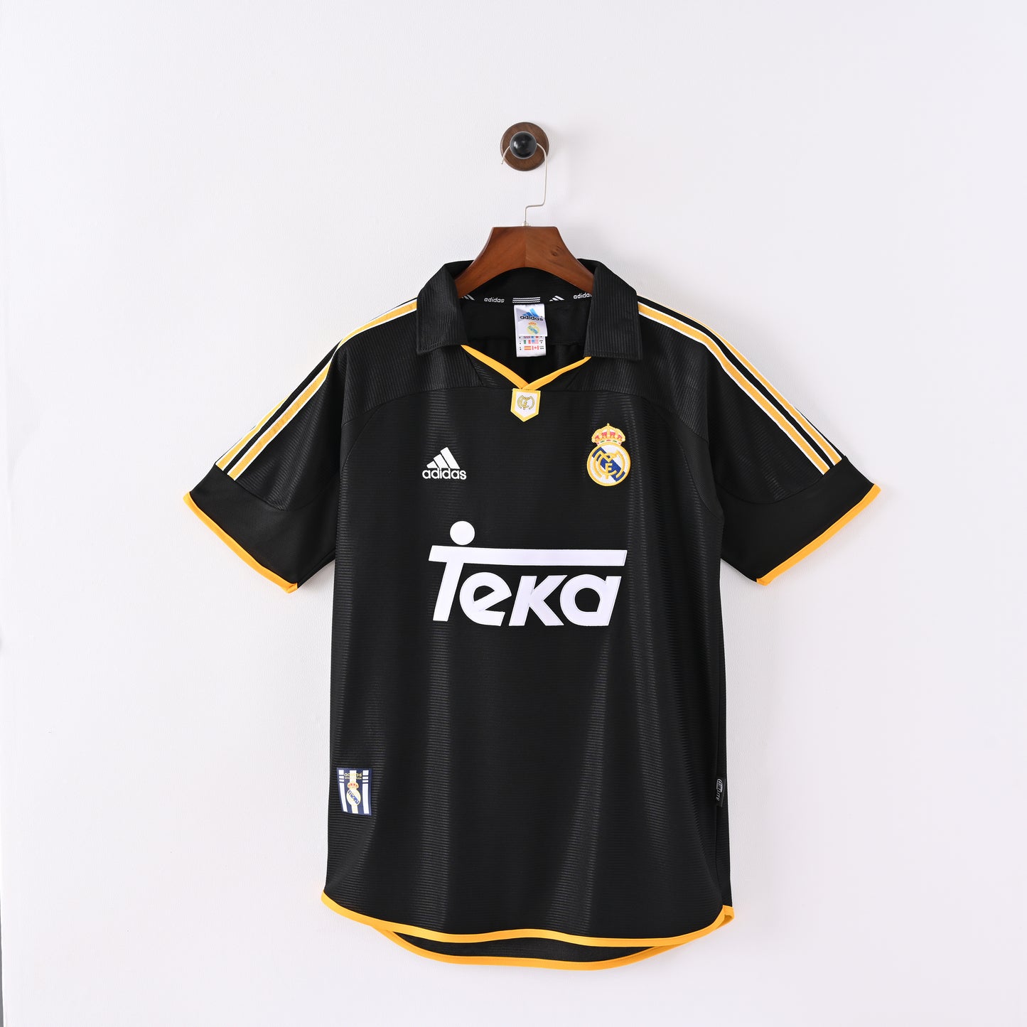 Real Madrid Away 99/00 Retro Jersey - Short Sleeve