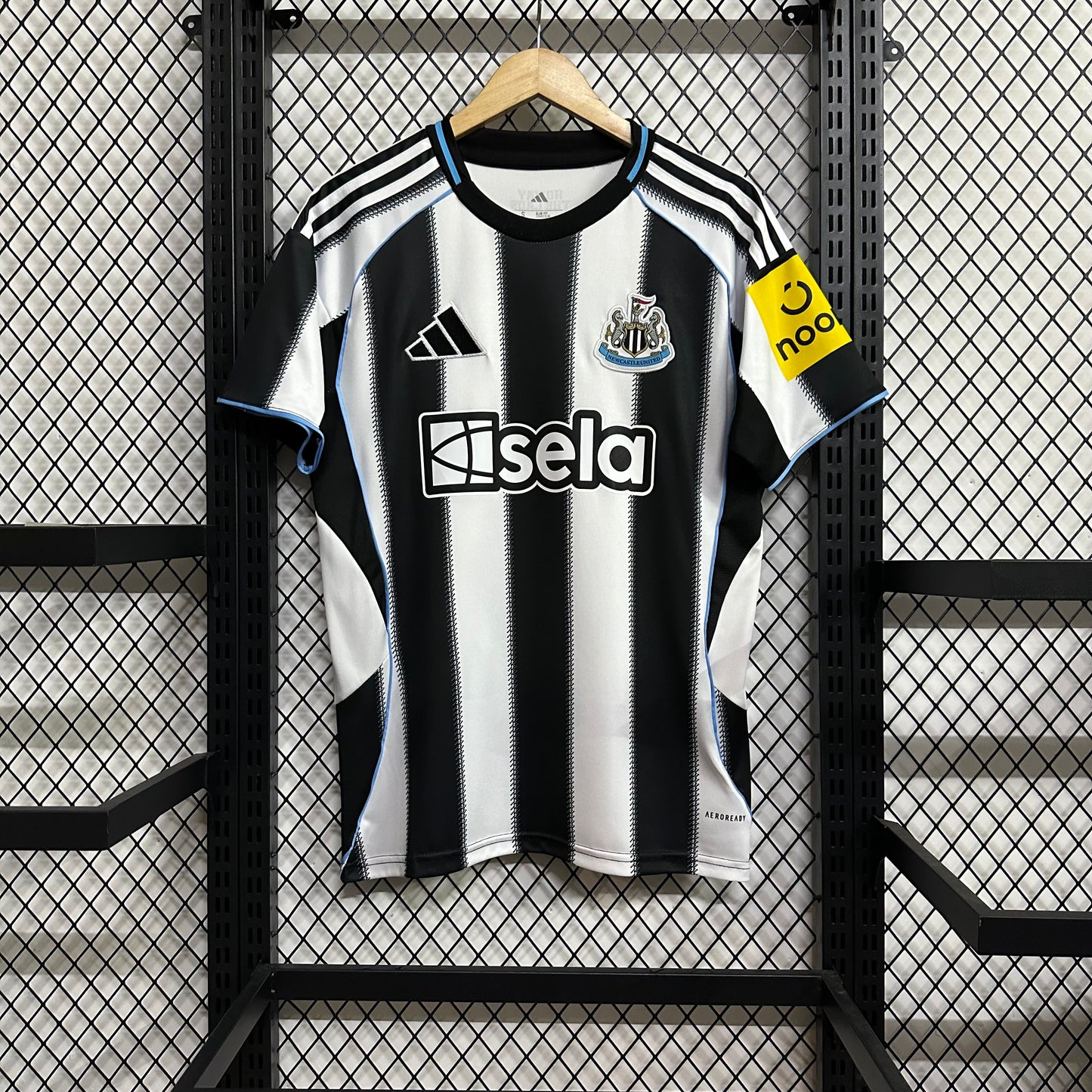 Newcastle Home Jersey (Stadium Version, Short Sleeve) - 25/26