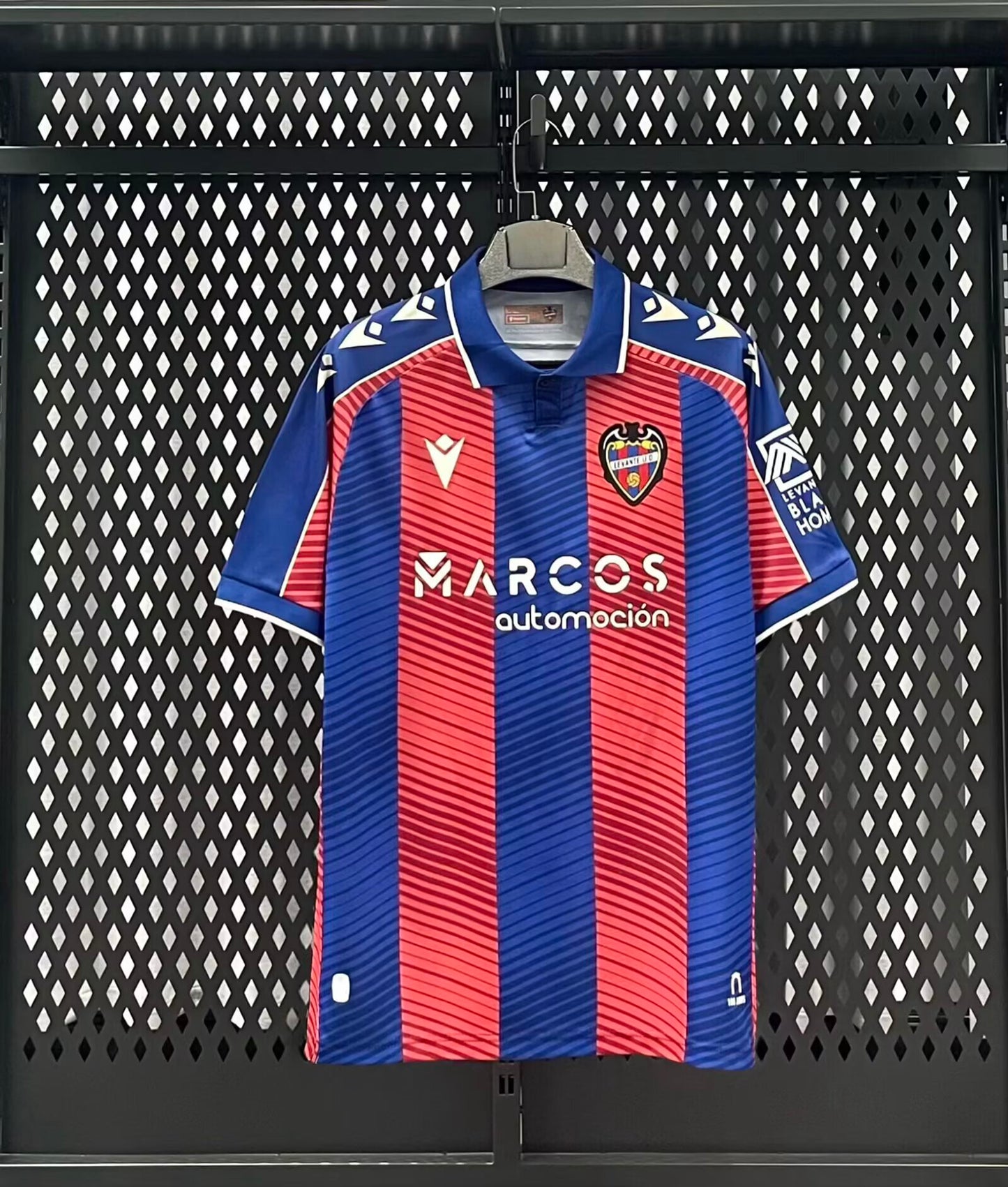 Levante Home Jersey (Stadium Version, Short Sleeve) - 25/26